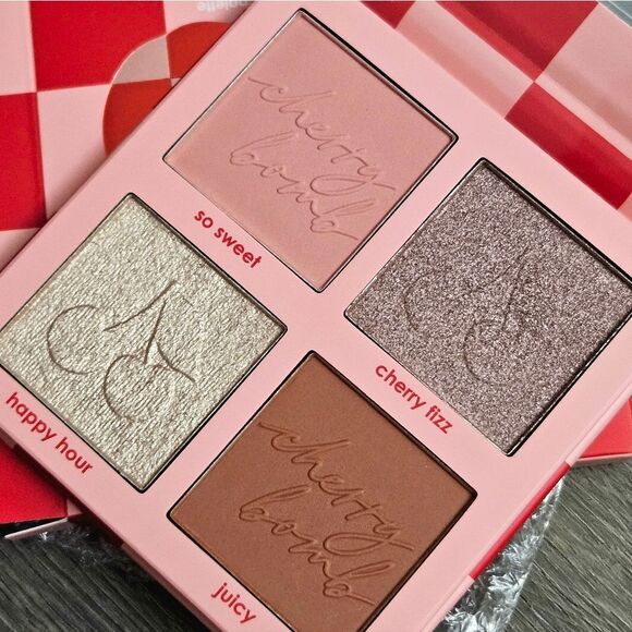 CIATE LONDON Cherry Bomb Blush & Highlighter Palette NEW light medium - Picture 3 of 13